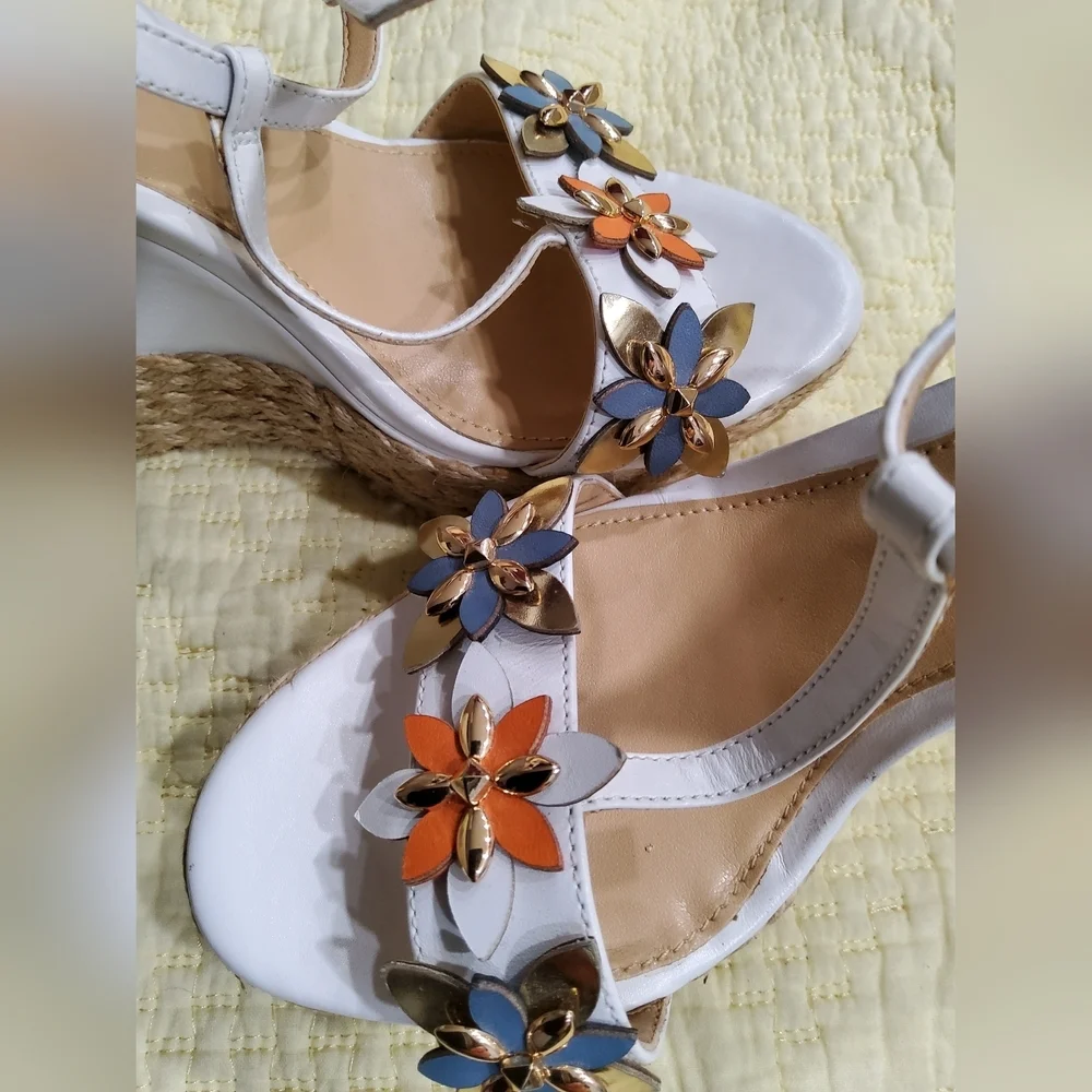MICHAEL Michael Kors Heidi Wedge Espadrilles Size 6,5